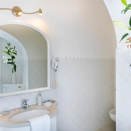 Yiara (adults Only) Alojamento de Acomodação e Pequeno-almoço Positano