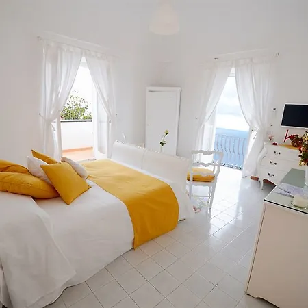 Bed & Breakfast Yiara (adults Only) 2*