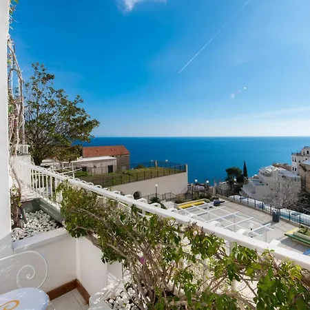 Yiara (adults Only) Bed & Breakfast 2*