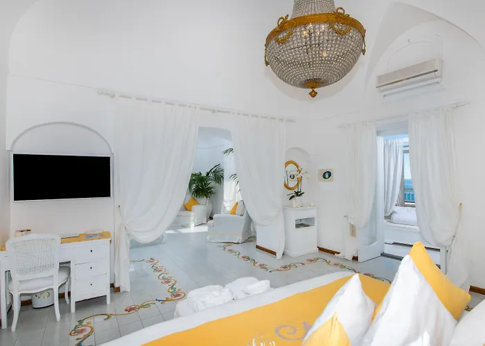 Yiara (adults Only) 4*