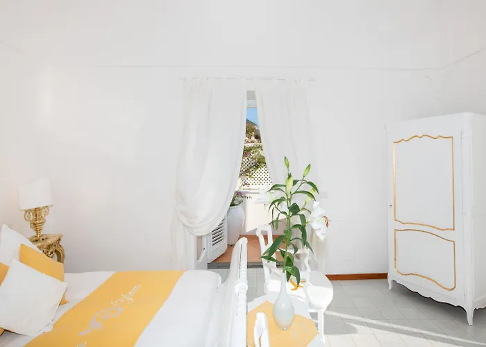 Yiara (adults Only) Bed and Breakfast 4*