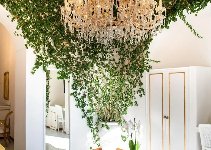 Yiara Bed & Breakfast 4*