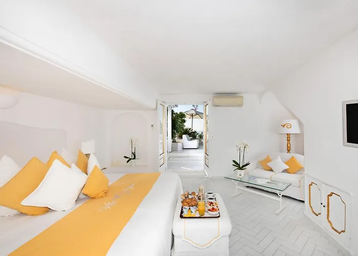 Yiara (adults Only) 4*