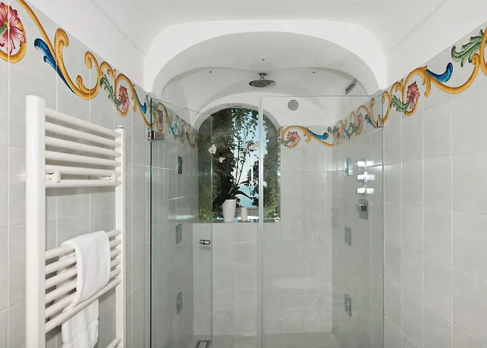 Yiara (adults Only) Positano